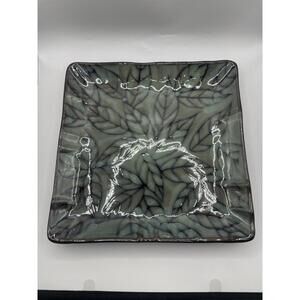 Roscher NEWPORT Collection Green Plate Square 11 in x 11 in  Unique Leaf Design